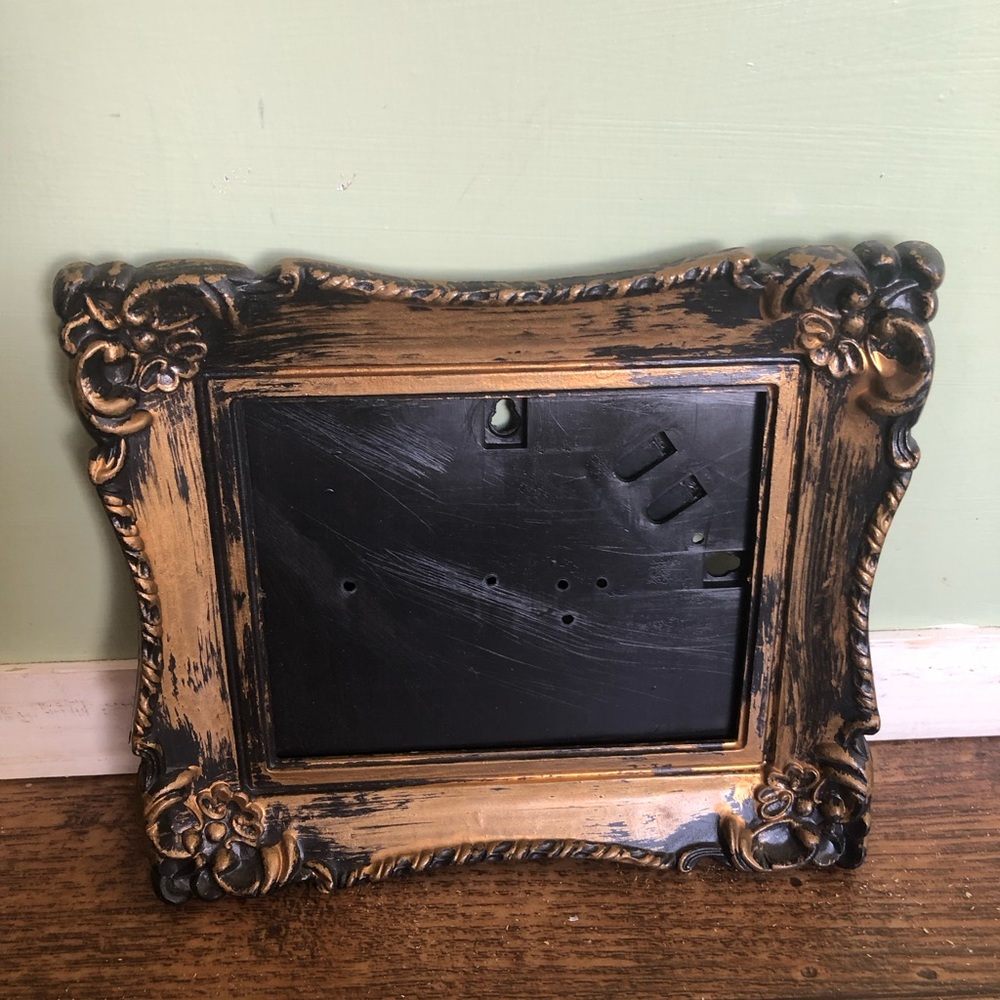Vintage Ornate Style Picture Frame Gold Tone Black Plastic Holds A 4x5” Photo